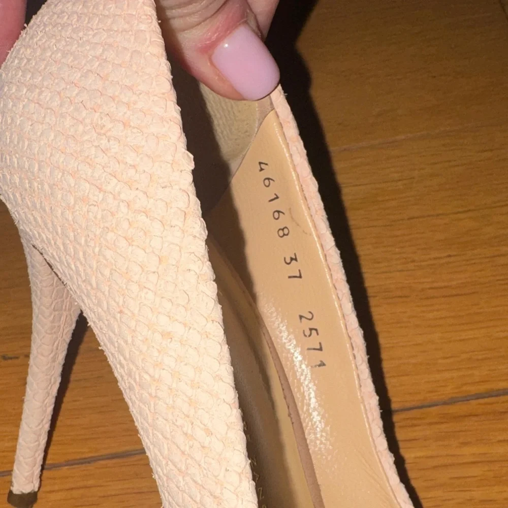 Giuseppe Zanotti Blush Pink Heels - Picture 8 of 8